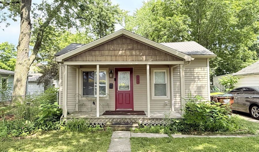 209 Sarah St, Adrian, MI 49221 - 2 Beds, 1 Bath