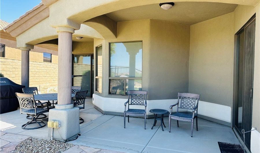 2723 Fort Mojave Dr, Bullhead City, AZ 86429 - 3 Beds, 2 Bath