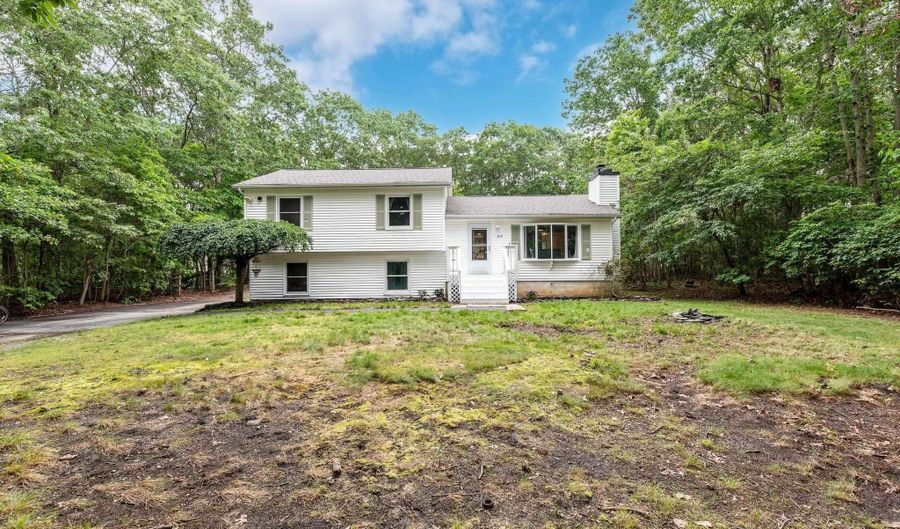 815 Berrywood Ln Ln, Absecon, NJ 08205 - 4 Beds, 2 Bath
