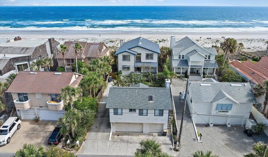 1879 BEACH Ave, Atlantic Beach, FL 32233 - 5 Beds, 5 Bath