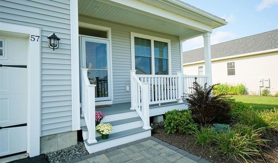 57 Blackstone Dr, Raymond, NH 03077 - 2 Beds, 2 Bath