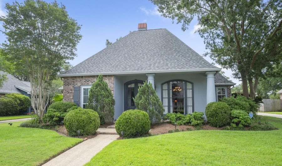 1532 Plantation Oak Dr, Baton Rouge, LA 70810 - 4 Beds, 3 Bath