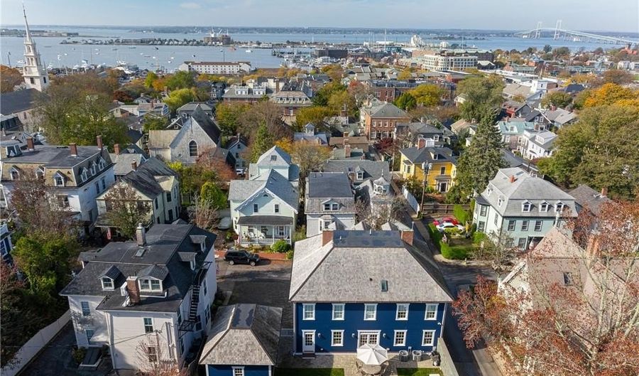 24 School St, Newport, RI 02840 - 4 Beds, 4 Bath