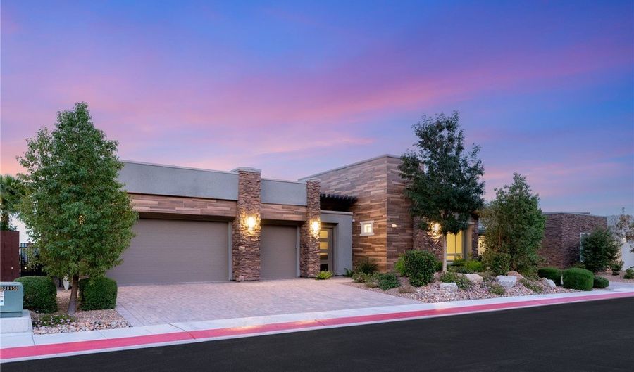 6184 Petroglyph Ave, Las Vegas, NV 89135 - 3 Beds, 4 Bath