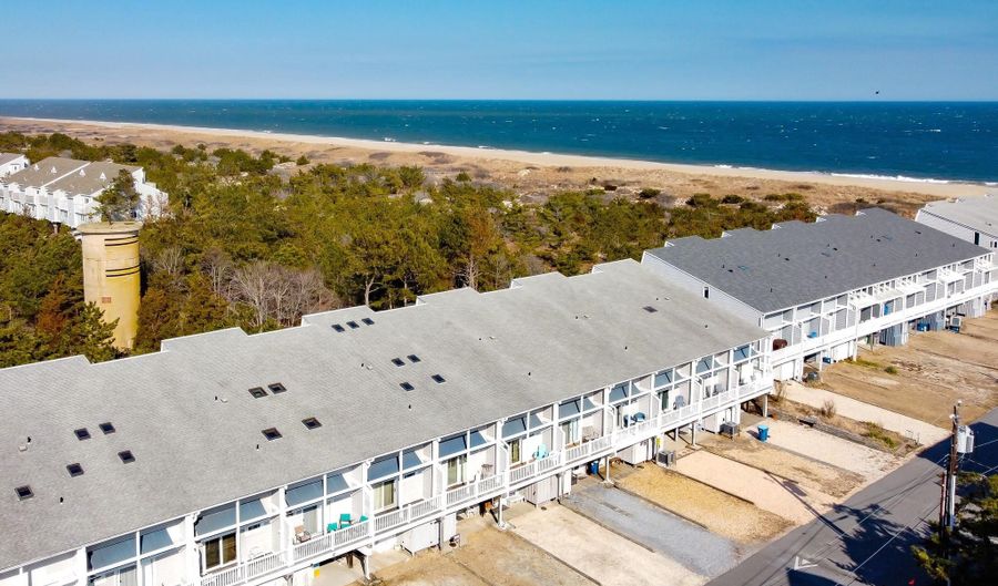 39549 DUNE Rd 40, Bethany Beach, DE 19930 - 5 Beds, 4 Bath