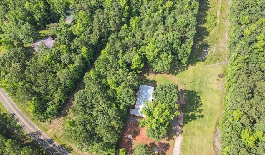 381 Jim Turner, West Point, GA 31833 - 4 Beds, 2 Bath