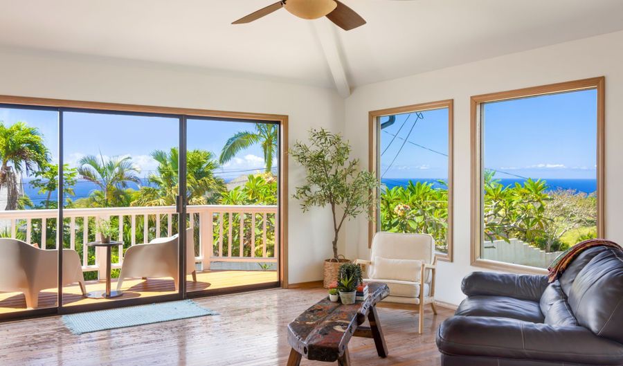 3685 WAHA Rd, Kalaheo, HI 96741 - 4 Beds, 4 Bath