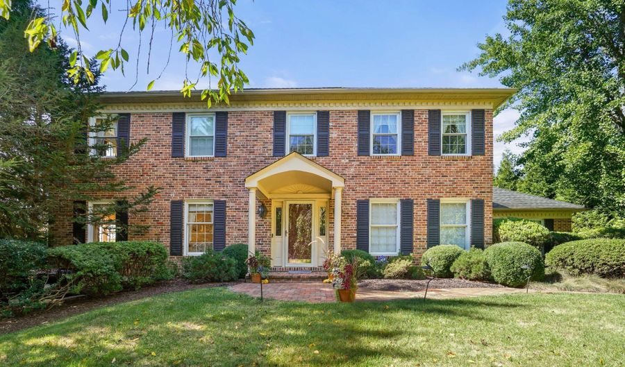 27 RAPHAEL Rd, Hockessin, DE 19707 - 4 Beds, 3 Bath