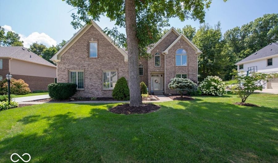 9990 Sugarleaf Pl, Fishers, IN 46038 - 4 Beds, 5 Bath