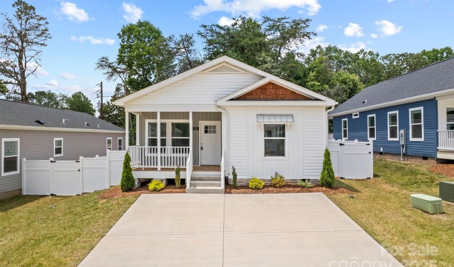 121 Bellamy Rd 26, Asheville, NC 28806 - 3 Beds, 2 Bath