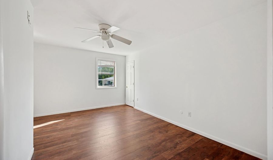 710 WILLOW St B, Lansdale, PA 19446 - 2 Beds, 2 Bath
