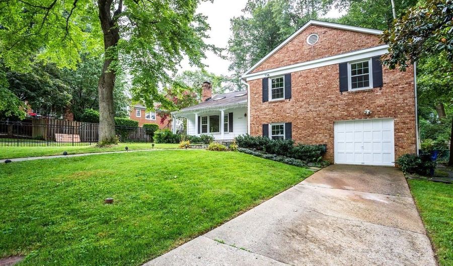 5904 LENOX Rd, Bethesda, MD 20817 - 6 Beds, 5 Bath