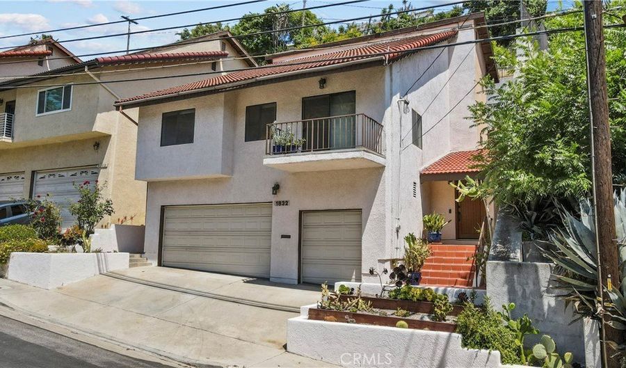 1832 Redcliff St, Los Angeles, CA 90026 - 3 Beds, 3 Bath
