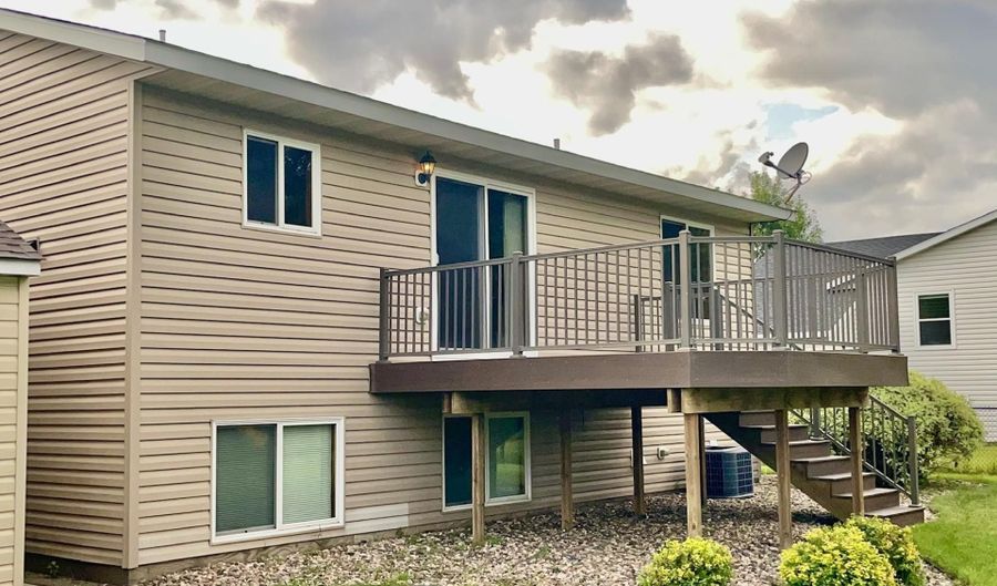 1905 20th St SW, Austin, MN 55912 - 4 Beds, 2 Bath