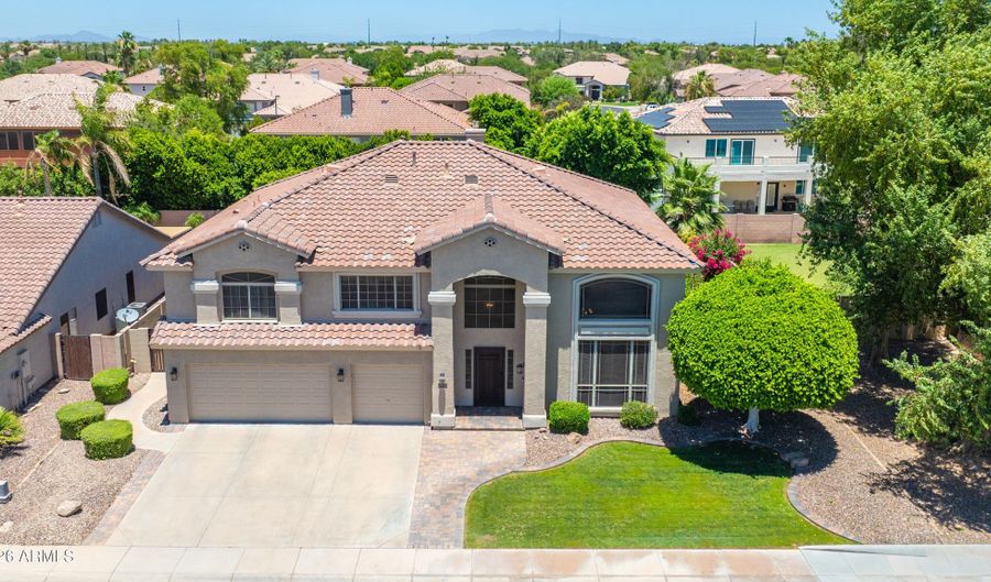 1450 E CRESCENT Way, Chandler, AZ 85249 - 4 Beds, 4 Bath