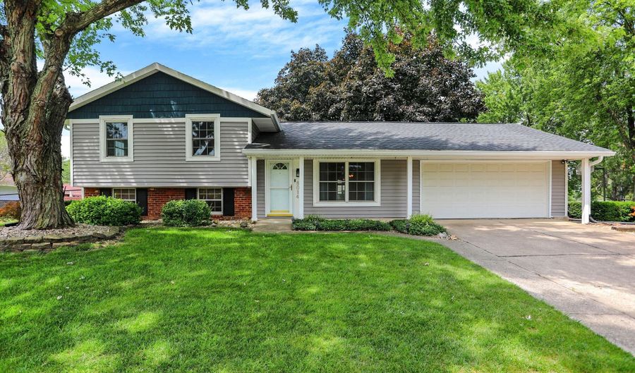 8014 Jeff Rd, Indianapolis, IN 46217 - 3 Beds, 2 Bath