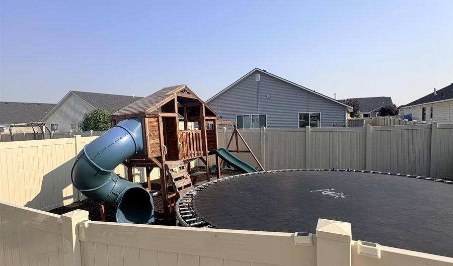 12745 Ashfield, Caldwell, ID 83607 - 4 Beds, 3 Bath