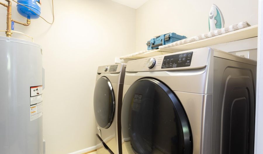 16150 PARKLAWN Pl, Bowie, MD 20716 - 4 Beds, 3 Bath