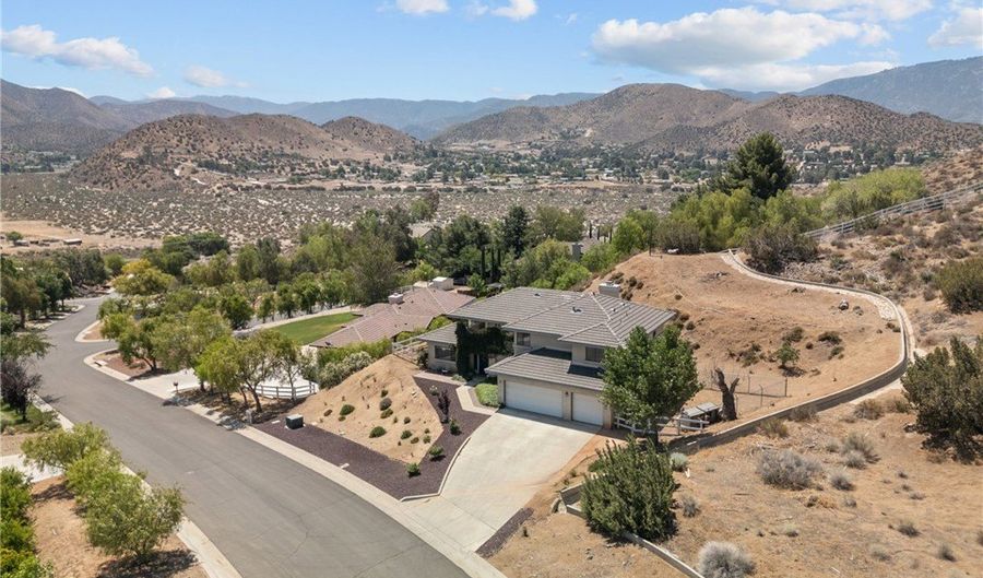 2680 Kashmere Canyon Rd, Acton, CA 93510 - 4 Beds, 3 Bath