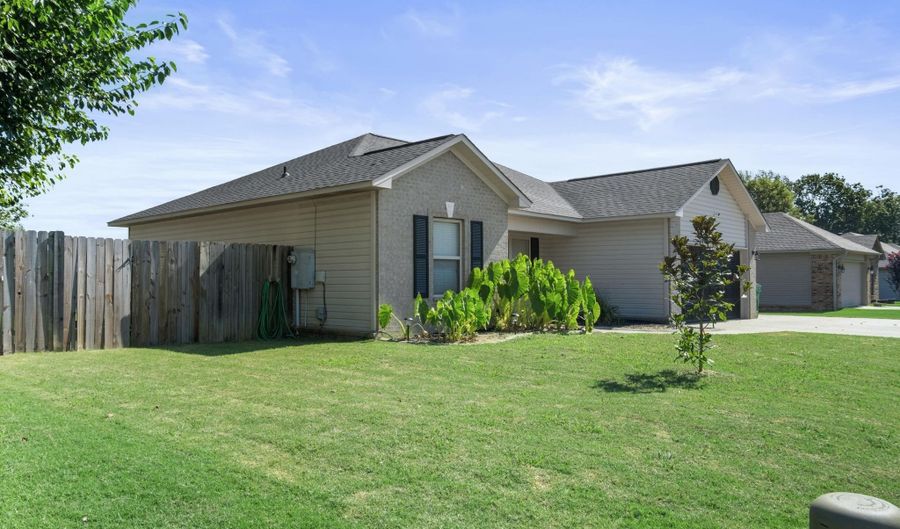 32 Chickasaw Dr, Austin, AR 72007 - 3 Beds, 2 Bath