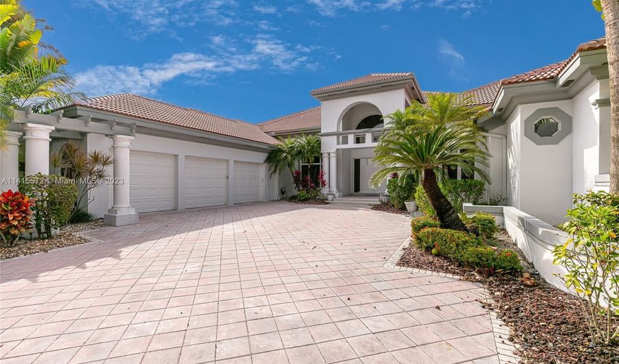 1756 NW 126th Dr, Coral Springs, FL 33071 - 6 Beds, 7 Bath