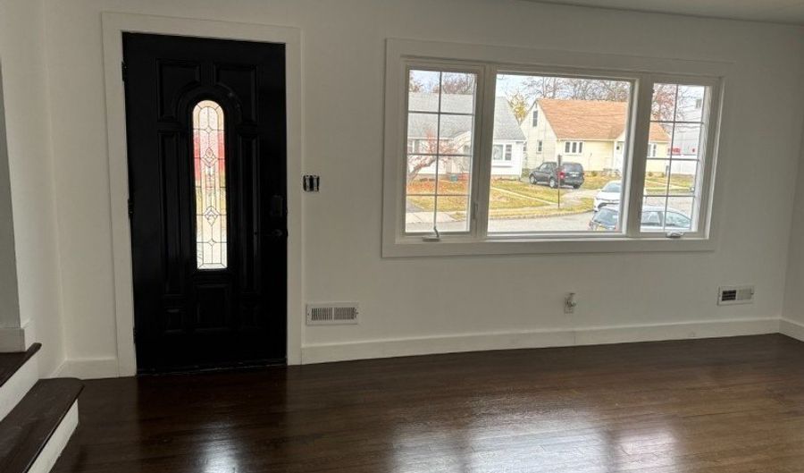 9 Marion Ct, Belleville, NJ 07109 - 4 Beds, 3 Bath