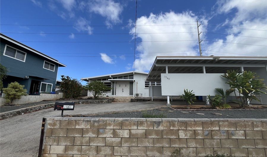 1549 Molehu Dr, Honolulu, HI 96818 - 3 Beds, 2 Bath