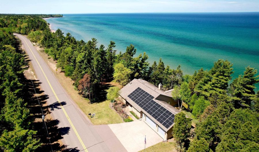 6531 5 Mile Point Rd, Allouez, MI 49805 - 4 Beds, 3 Bath