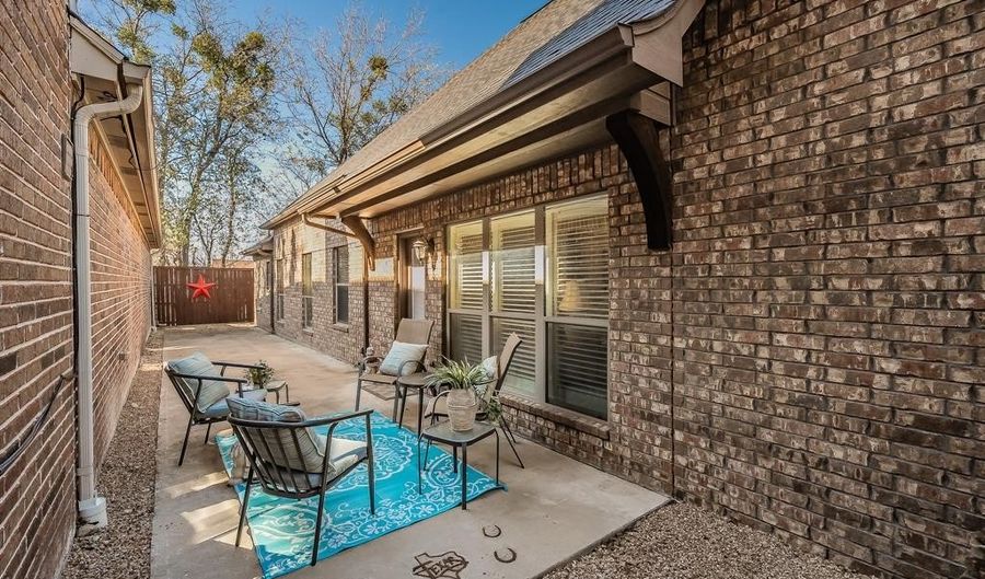 309 Post View Dr, Aledo, TX 76008 - 3 Beds, 2 Bath