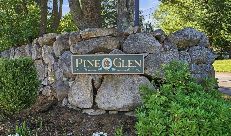 115 Pine Glen Dr, East Greenwich, RI 02818 - 2 Beds, 2 Bath