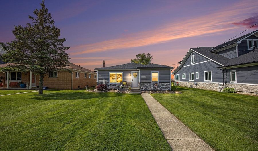 5227 Pointe Tremble, Algonac, MI 48001 - 3 Beds, 2 Bath