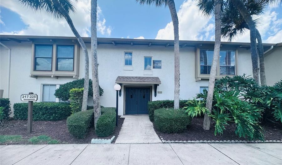 200 MAITLAND Ave 224, Altamonte Springs, FL 32701 - 2 Beds, 2 Bath