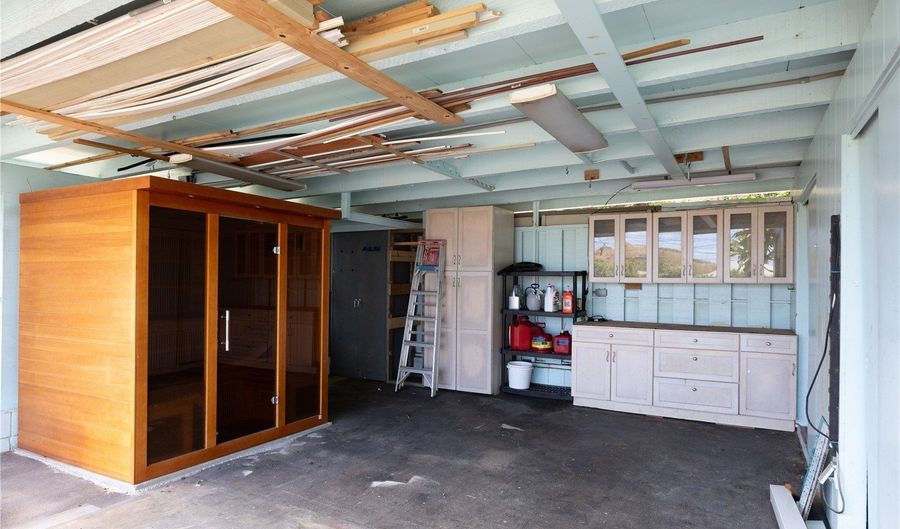 1433 Mapuana Pl, Kailua, HI 96734 - 4 Beds, 3 Bath