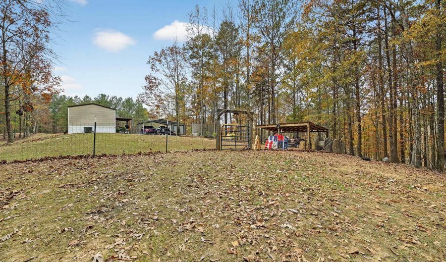 333 OAKES Dr, Ashville, AL 35953 - 2 Beds, 2 Bath