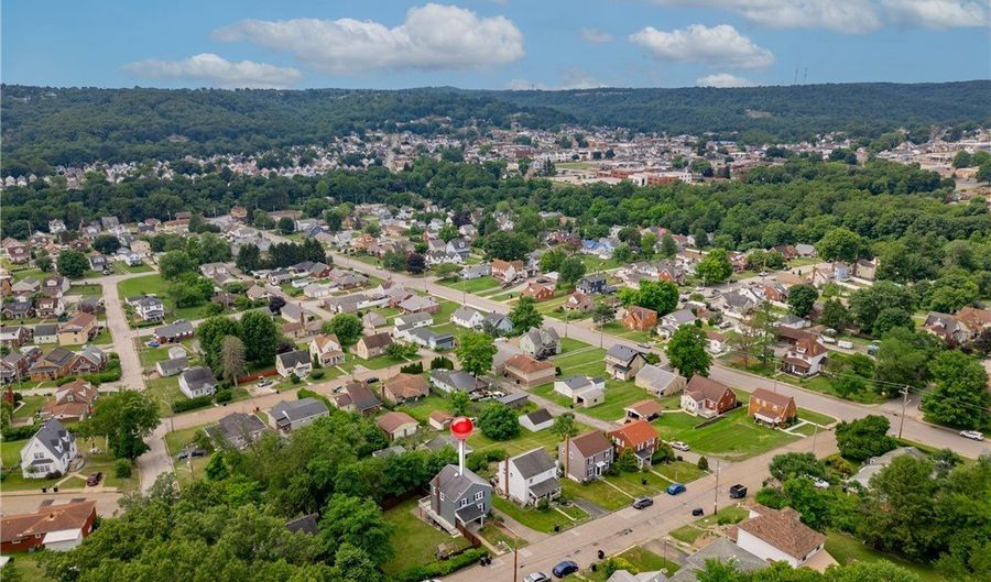 1739 Pierce St, Aliquippa, PA 15001 - 3 Beds, 0 Bath