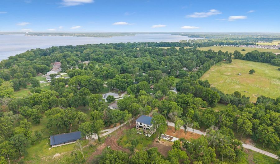 56090 E 271 Rd Unit B, Monkey Island, OK 74331 - 2 Beds, 3 Bath