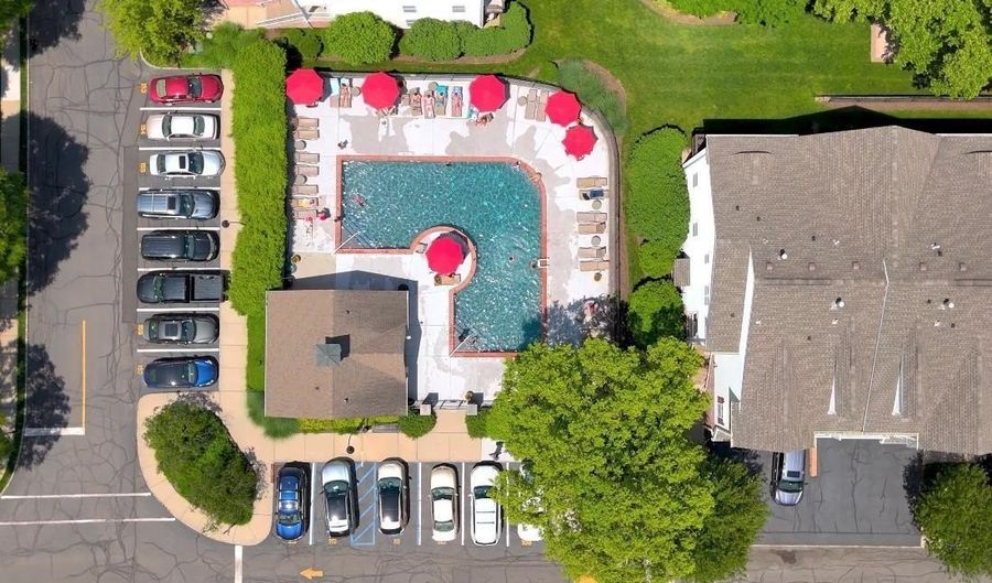 4 BOATWORKS Dr, Bayonne, NJ 07002 - 2 Beds, 3 Bath