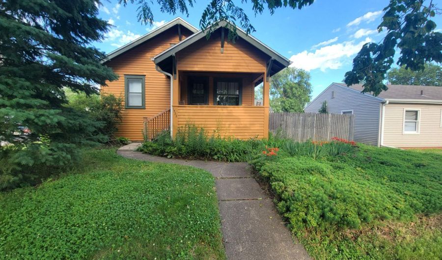 1532 Kellogg Ave, Ames, IA 50010 - 3 Beds, 2 Bath