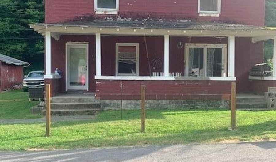 1710 Derby Rd, Appalachia, VA 24216 - 6 Beds, 1 Bath