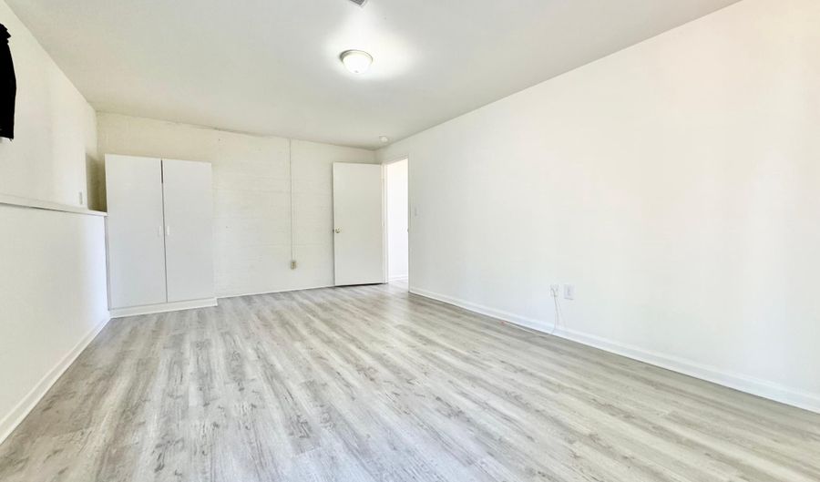 305 CHARRING CROSS Dr, Dover, DE 19904 - 3 Beds, 2 Bath