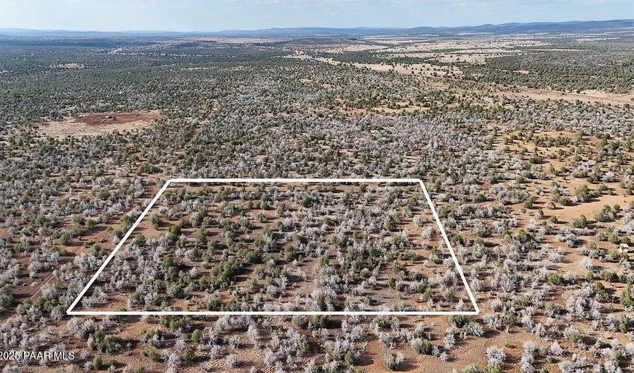 0 W Off Camp Rd, Ash Fork, AZ 86320 - 0 Beds, 0 Bath