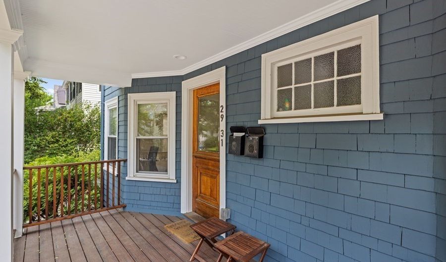 29 Worcester St 1, Belmont, MA 02478 - 3 Beds, 2 Bath