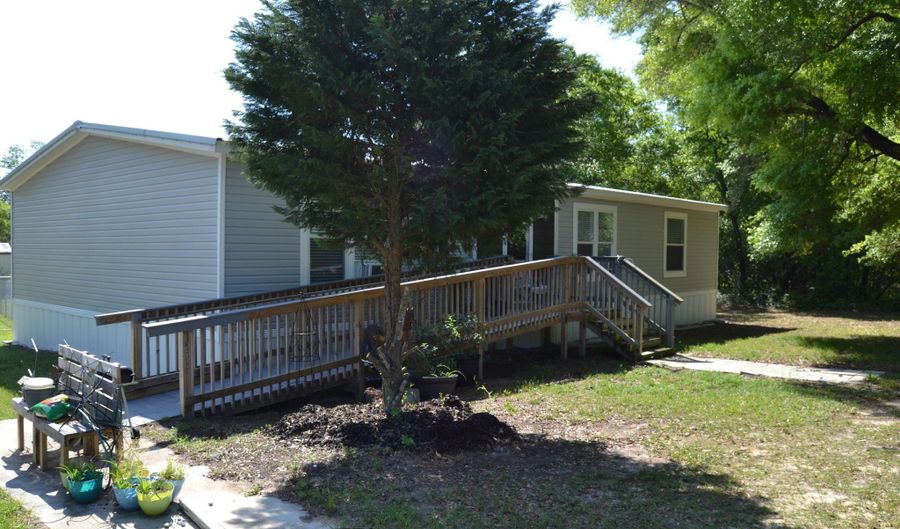 214 Lakepoint Rd, Alford, FL 32420 - 3 Beds, 2 Bath
