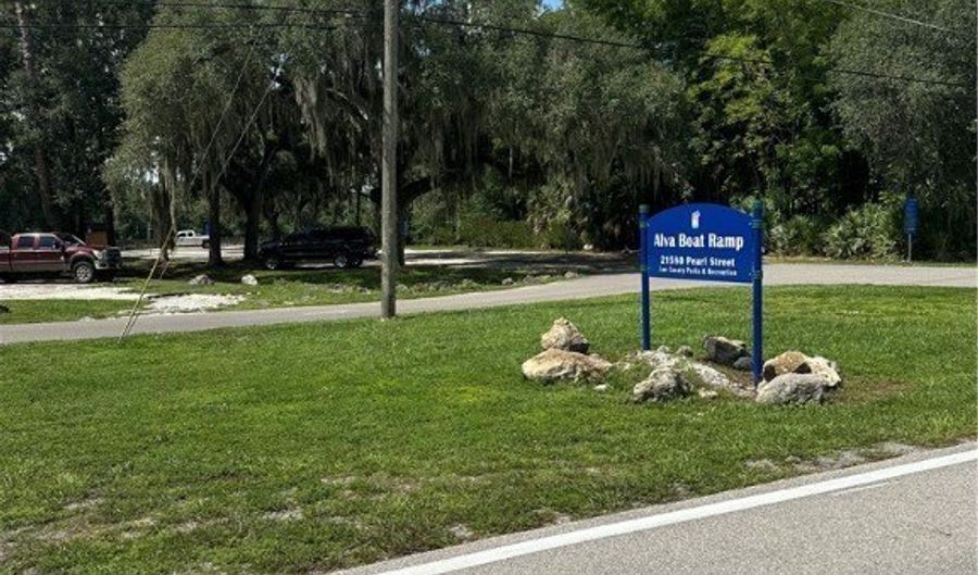 2 Ashe St, Alva, FL 33920 - 2 Beds, 2 Bath