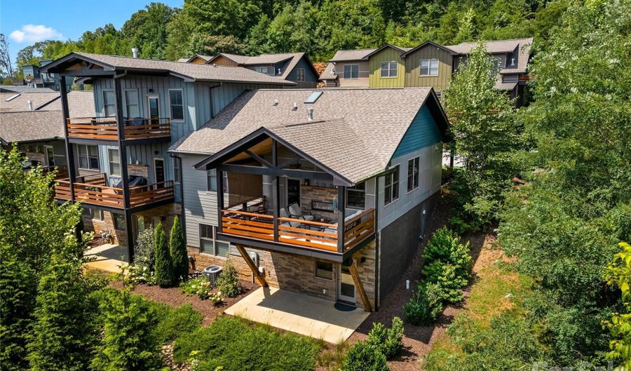 409 Kessler Pl, Asheville, NC 28804 - 3 Beds, 3 Bath