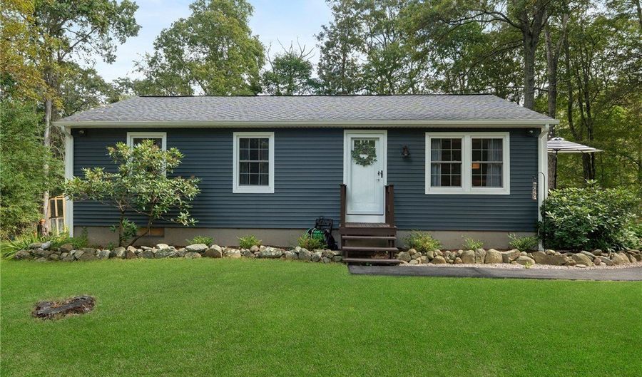 94 Maxson Hill Rd, Hopkinton, RI 02804 - 3 Beds, 1 Bath