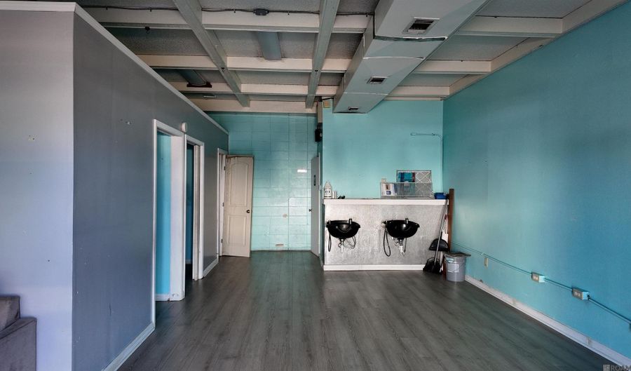 8700 Florida Blvd #D, Baton Rouge, LA 70815 - 0 Beds, 0 Bath