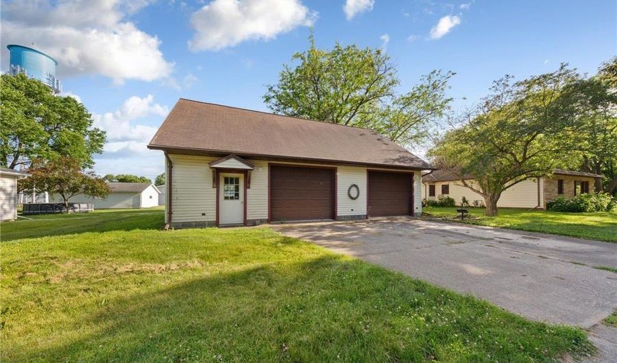 140 2nd Ave N, Amboy, MN 56010 - 2 Beds, 2 Bath
