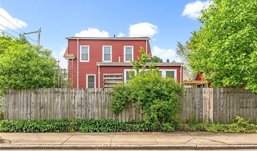 5 Dennis Ave, Cranston, RI 02905 - 2 Beds, 2 Bath