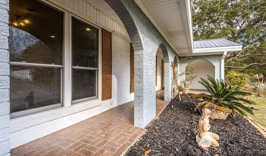 6009 Switzer Cv, Ocean Springs, MS 39564 - 4 Beds, 3 Bath
